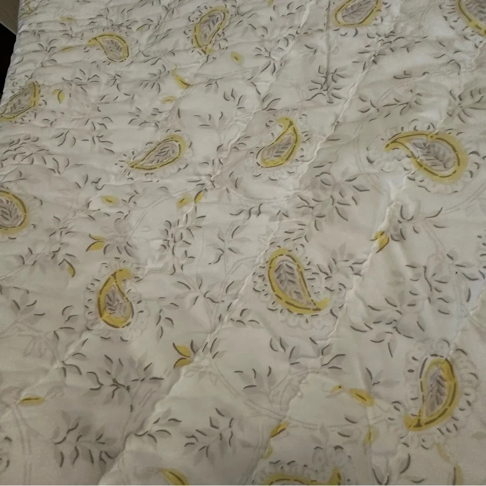 Pottery Barn Kids Lara Paisley Gray Yellow Reversible Toddler Baby Crib Quilt